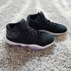 Men's Jordan Flights 8.5